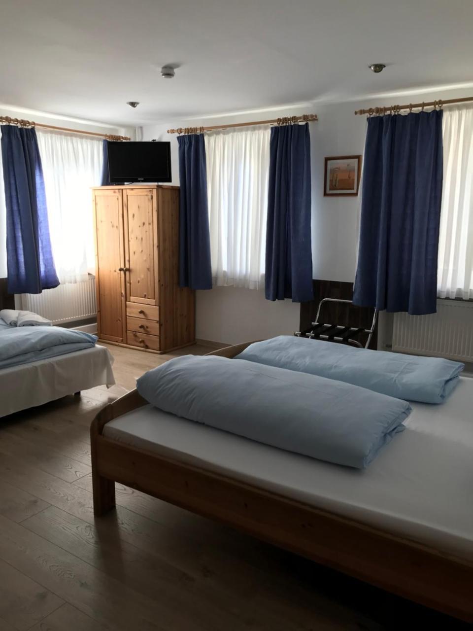 Hotel Guntia Boardinghouse Guenzburg Exterior photo